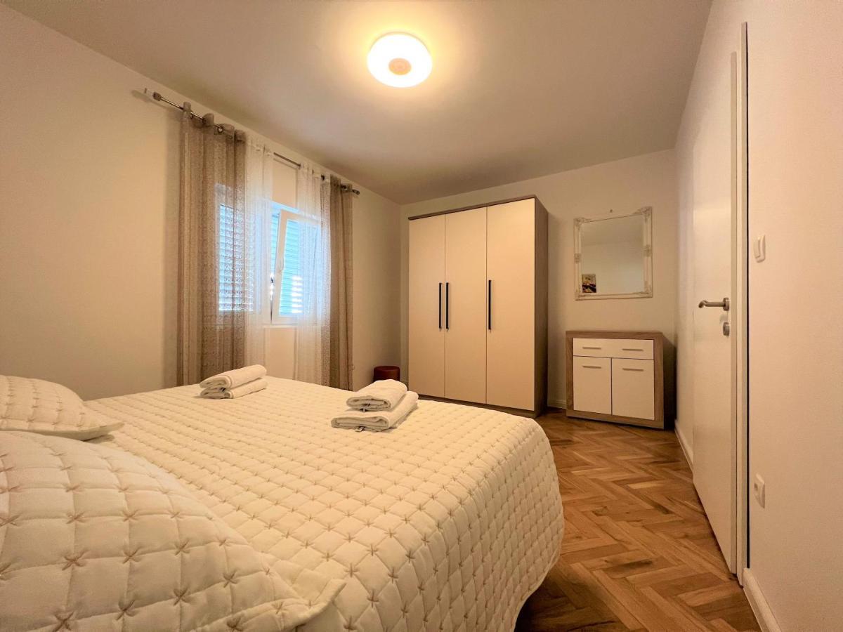 Apartment Макарска Экстерьер фото