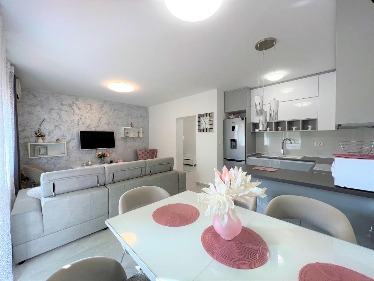 Apartment Макарска Экстерьер фото