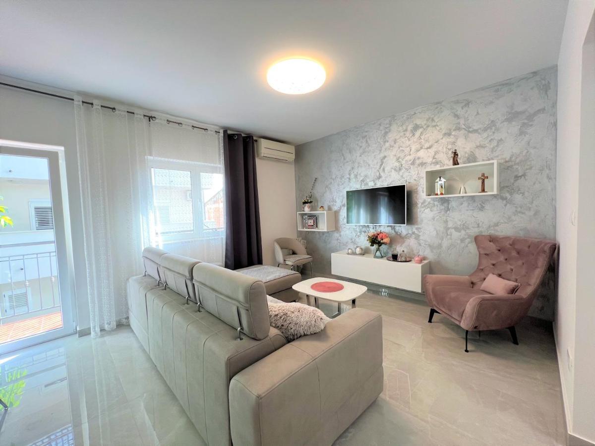 Apartment Макарска Экстерьер фото