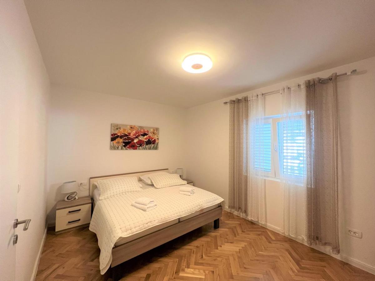 Apartment Макарска Экстерьер фото